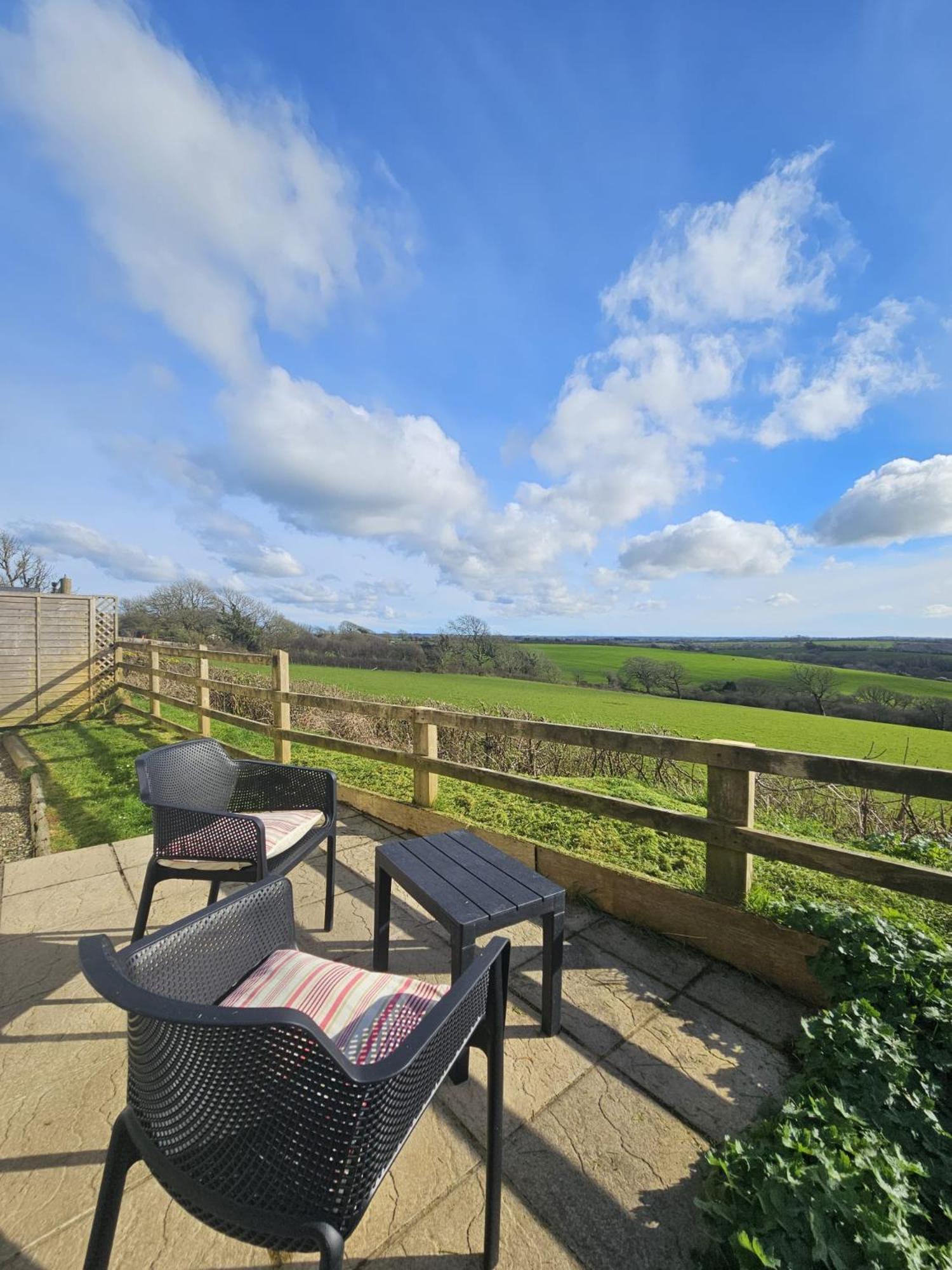 Meadow View Villa Haverfordwest Exterior photo